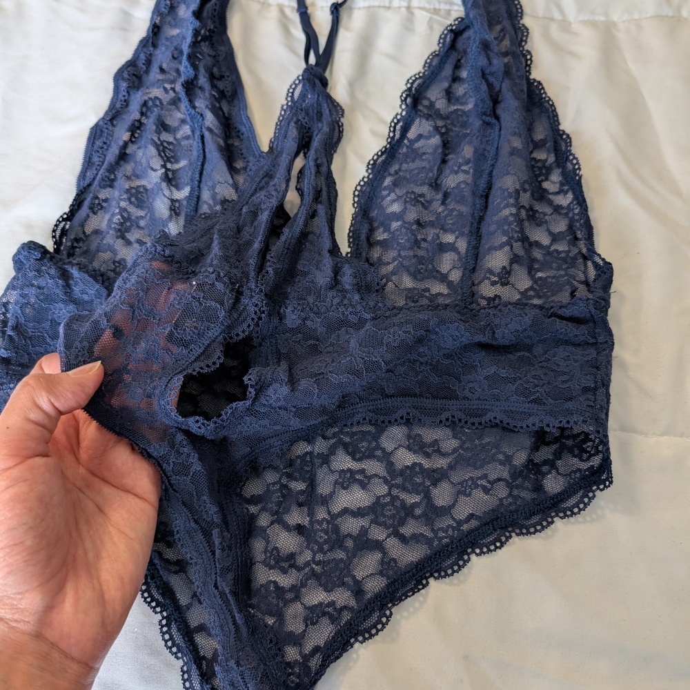 Victoria's Secret Navy Lace Chemise - Picture 3 of 4